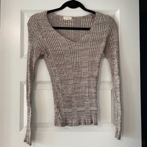 👚 THREE FOR $25 Brown/tan long sleeve top